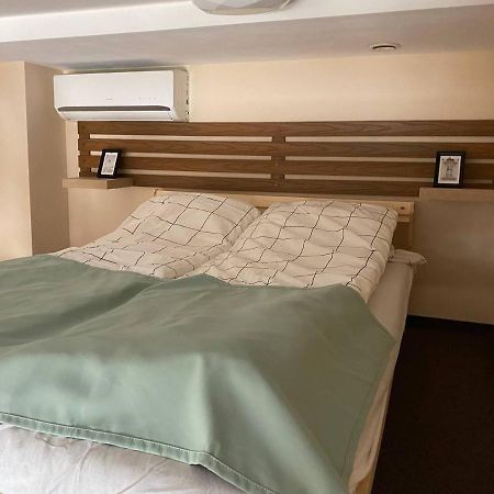 Apartamenty Dobra Noc Przy Wawelu 2 Bedrooms Cracóvia Exterior foto